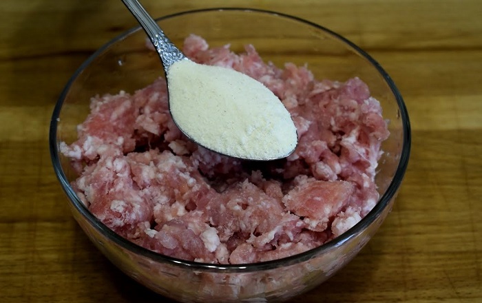 толовой ложки манки будет достаточно