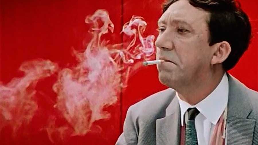 Как курили в СССР и как курят сейчас в России