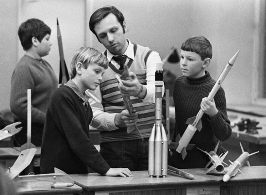 Почему в СССР дети мечтали о космосе, а сейчас о деньгах Почему в СССР дети мечтали о космосе, а сейчас о деньгах