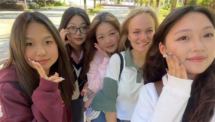 Как китайцы слышат русскую речь Как китайцы слышат русскую речь