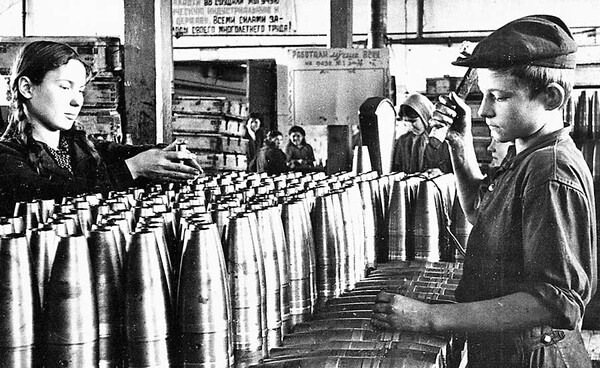 Маленькие герои труда Маленькие герои труда