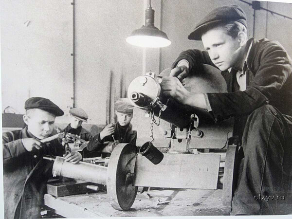 Маленькие герои труда Маленькие герои труда