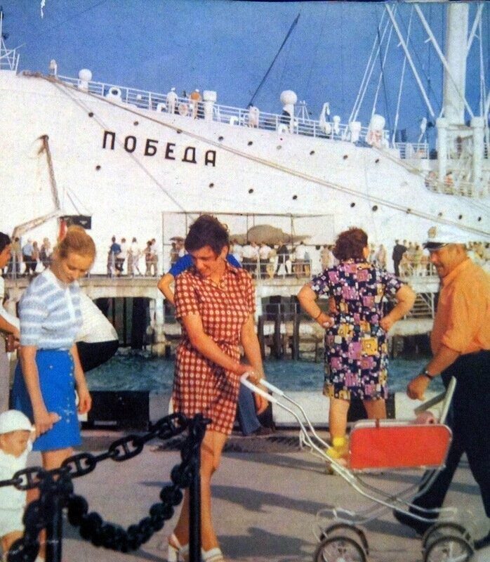 У причала