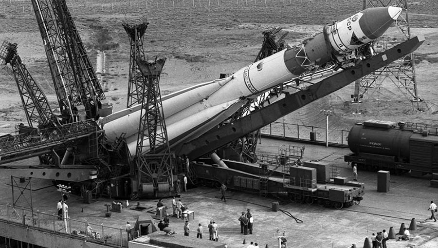 Космический корабль Союз готовят к полету