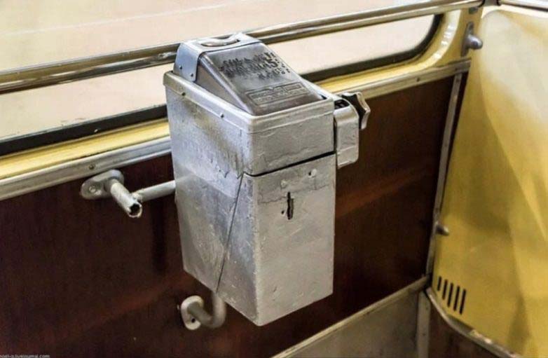 Касса в автобусе