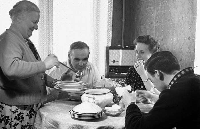 Хорошей семье хороший обед